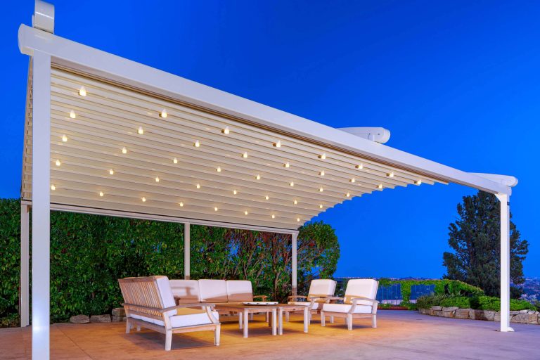 motorized-retractable-patio-deck-pergola-with-posts